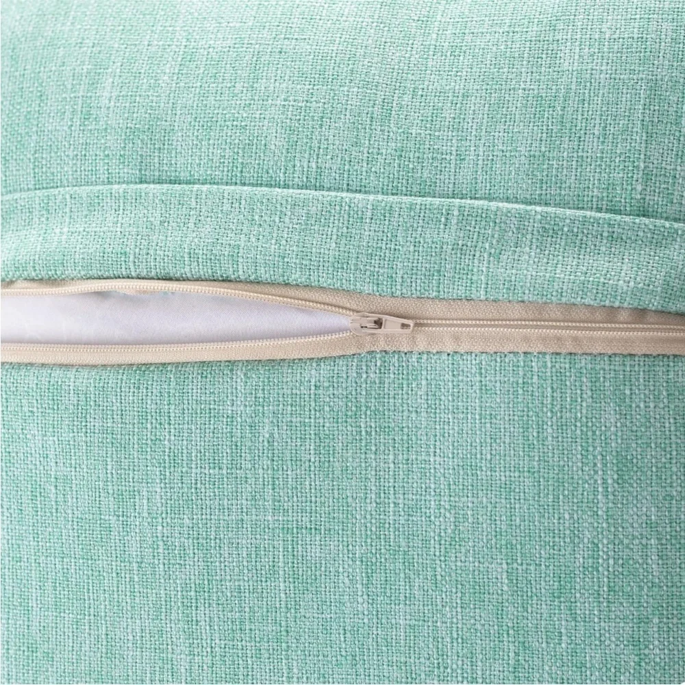 West Elm 🌸beautiful pillowcase